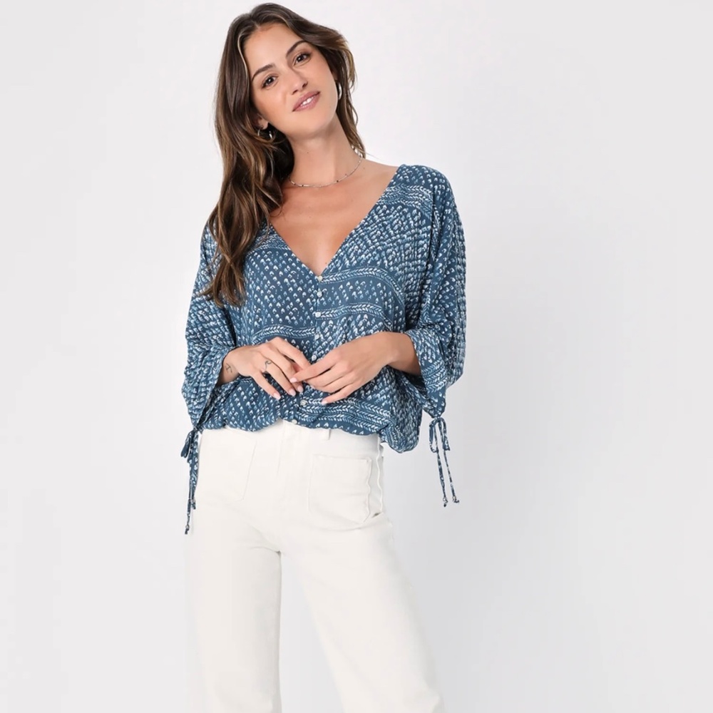 Lulus Carrissa Blue Print Long Sleeve Button Front Top - Size M